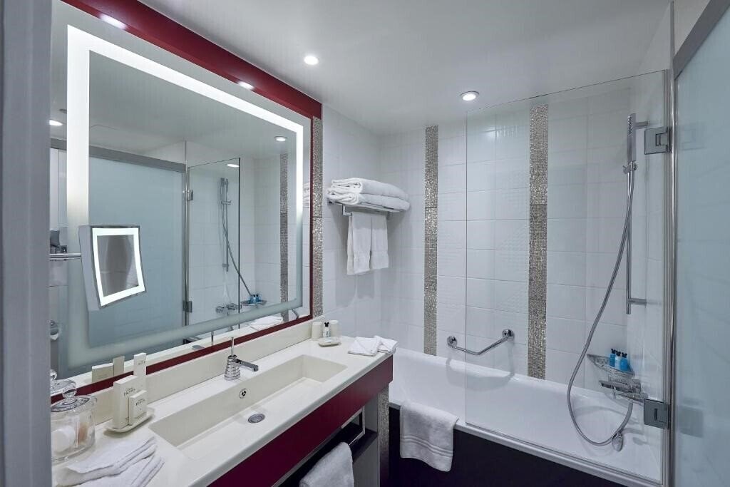 Фотографія Disney's Hotel New York 4*