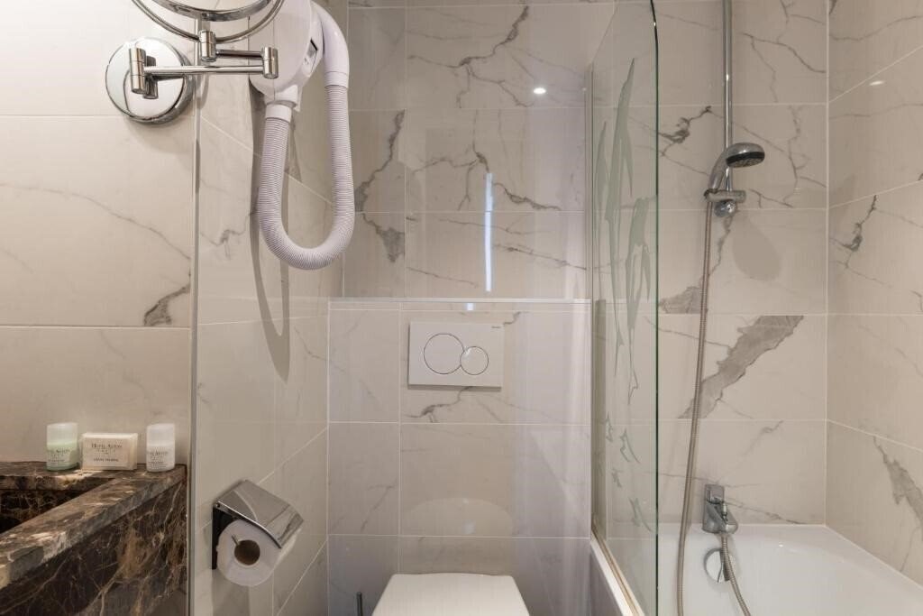 Фотографія Aston Hotel 3*