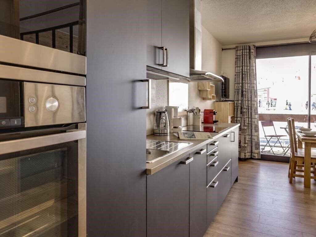 Фотографія Apollo 3*