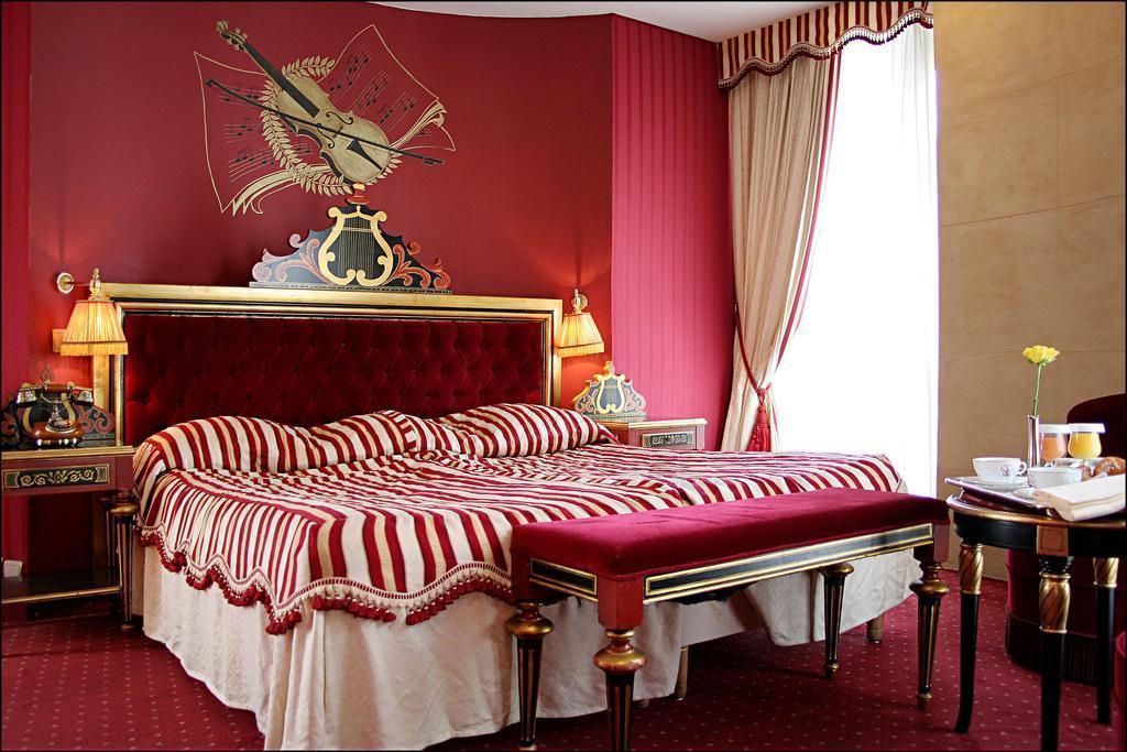 Готель Villa Opera Drouot 4*