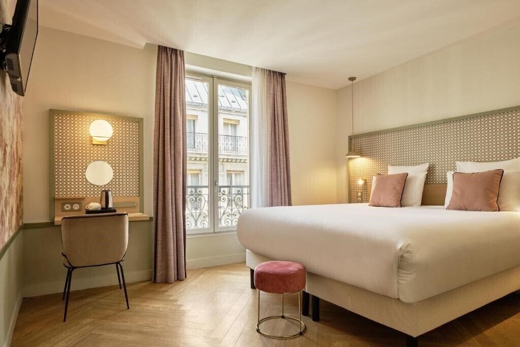 Готель Hotel Cervantes by HappyCulture 3*