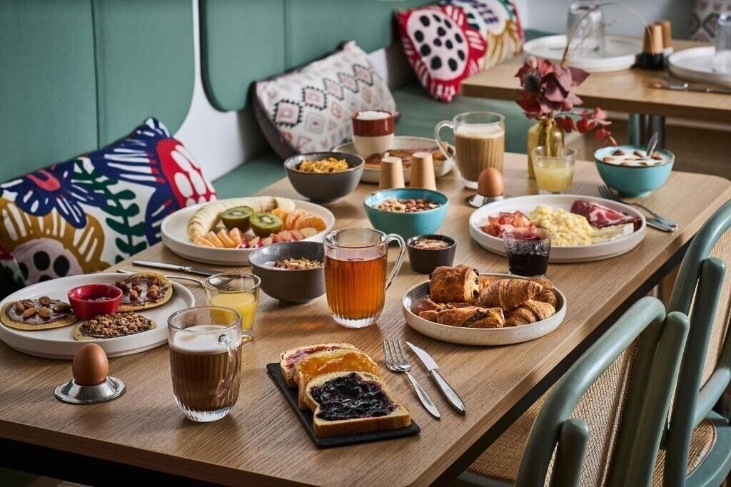 Фотографія Hotel Cervantes by HappyCulture 3*