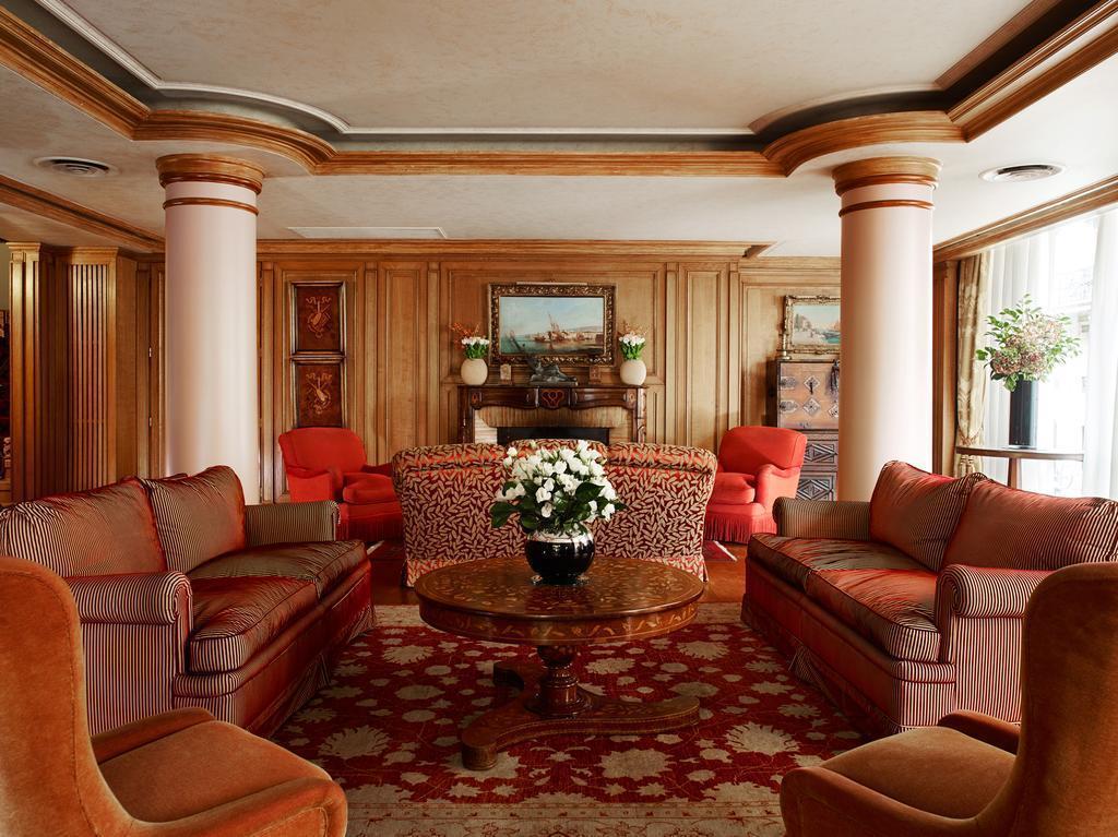 Готель De Vigny 5*