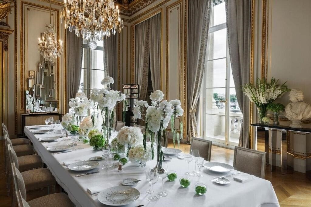 Картинка Hotel de Crillon, a Rosewood Hotel 5*
