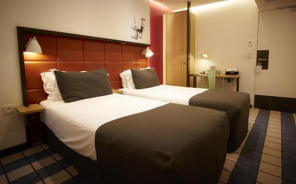 Отель Hotel Aulivia Opera 4*