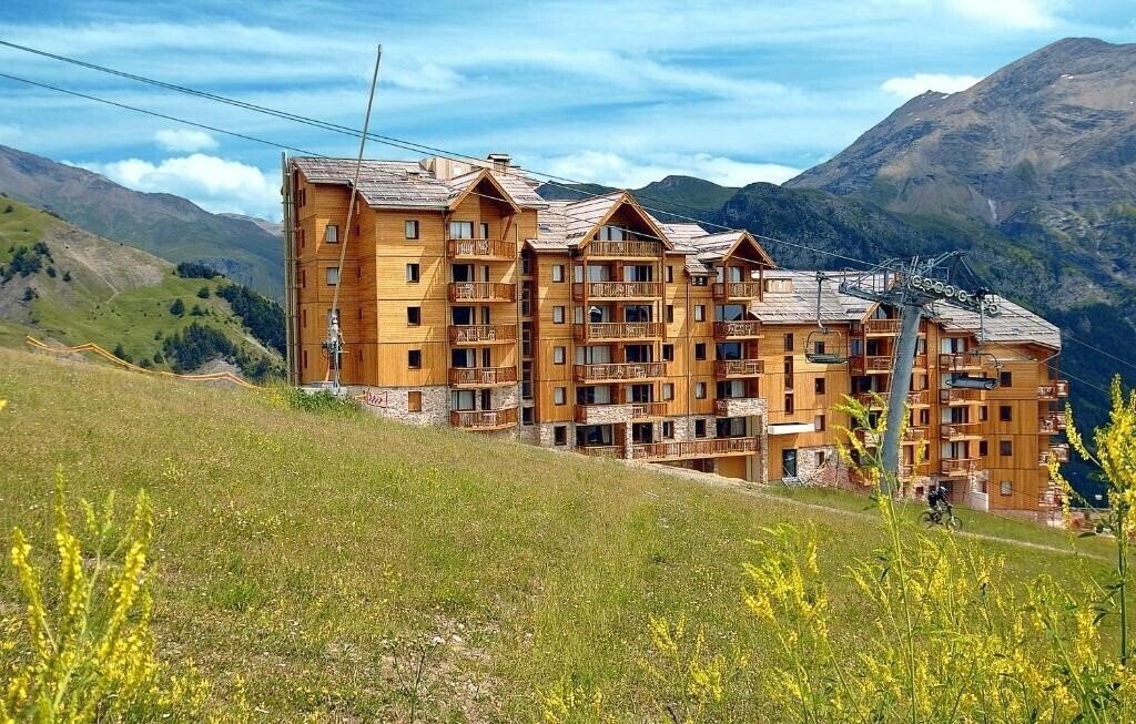 Готель Residence Odalys Rochebrune Le Vallon 4*