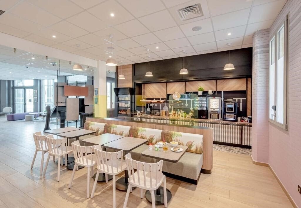 Фотографія B&B Hotel Toulon Centre Gare 3*