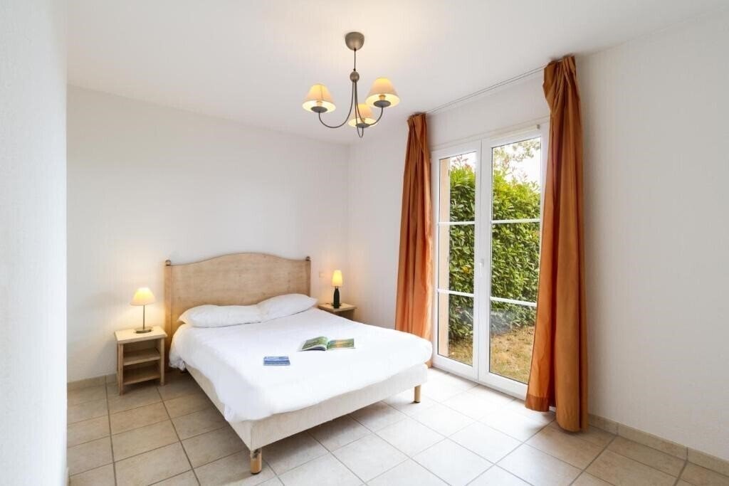 Фото Garden & City Les Bastides de Grimaud 3*