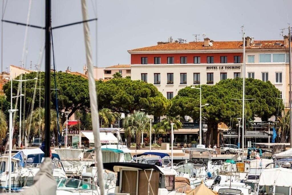 Отель Le Touring Boutique Hotel 5*
