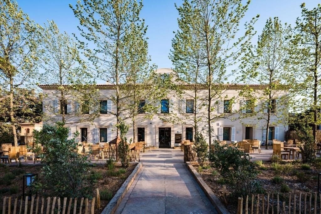 Готель Le Hameau des Pesquiers Ecolodge & SPA, Curio Collection by Hilton 5*