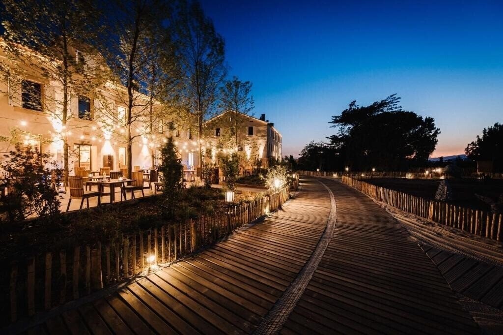 Фотографія Le Hameau des Pesquiers Ecolodge & SPA, Curio Collection by Hilton 5*