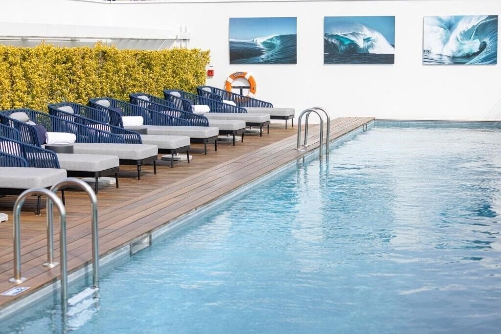 Готель Hotel Indigo Cagnes sur Mer, an IHG Hotel 4*