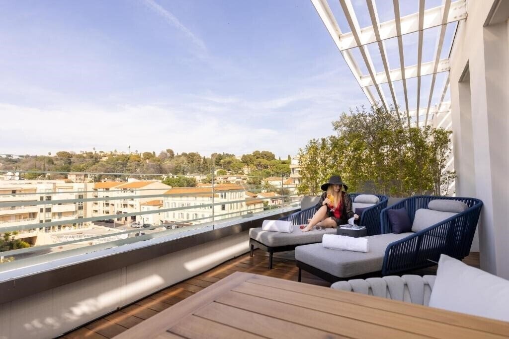 Фотографія Hotel Indigo Cagnes sur Mer, an IHG Hotel 4*