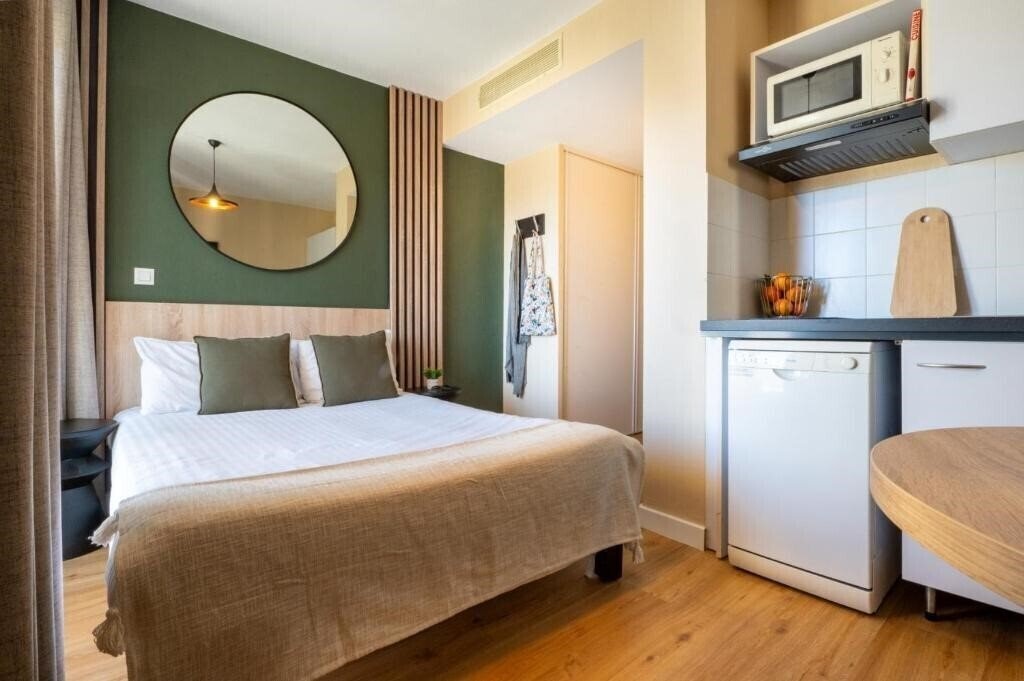 Фото Nemea Appart Hotel Green Side Biot Sophia Antipolis 3*