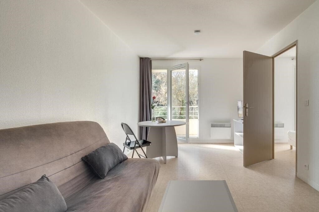 Фотография City Residence Sophia Antipolis (ex. Sophia City Residence) 3*