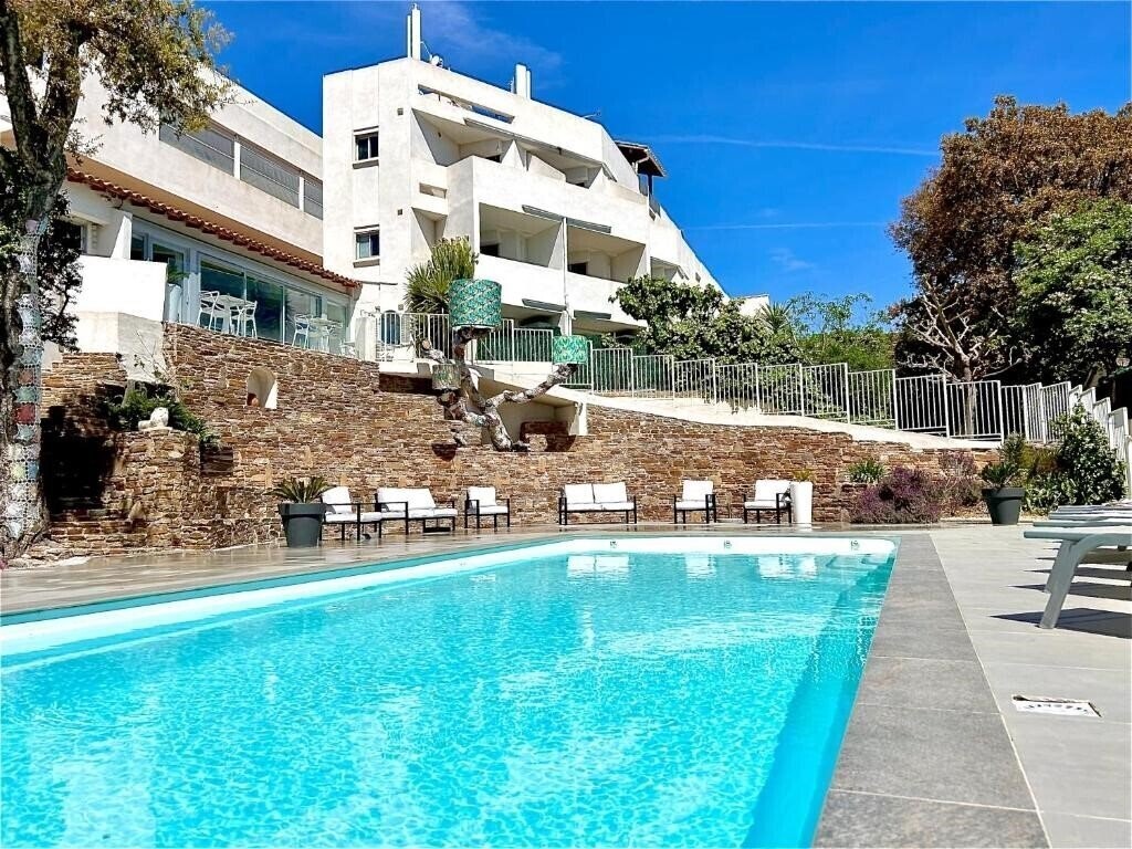 Готель Hotel La Voile 3*
