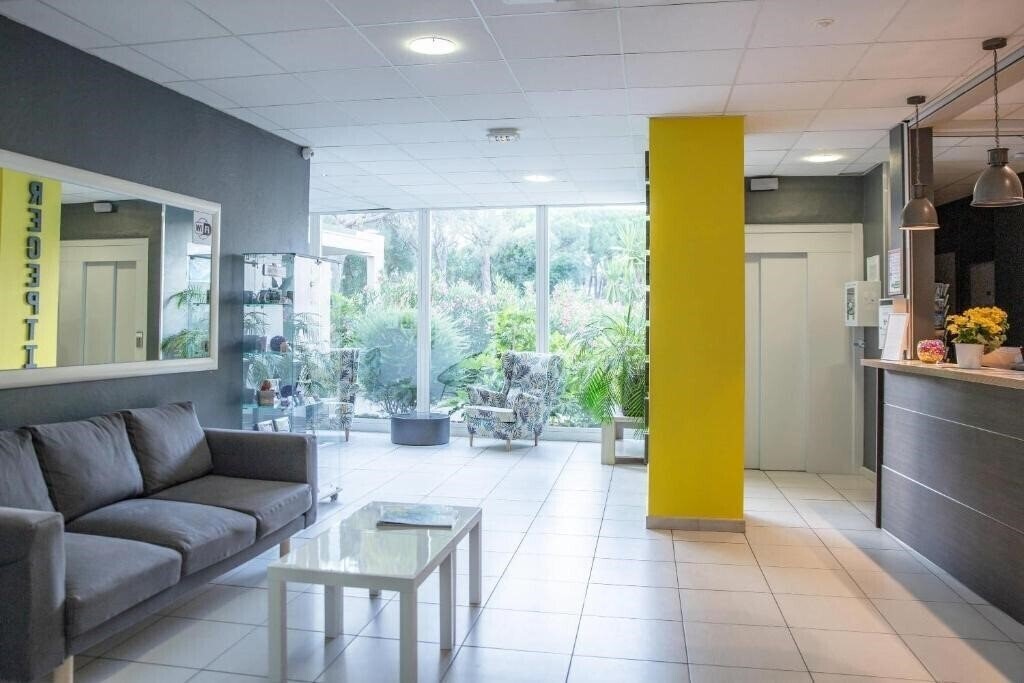 Фотография Comfort Aparthotel Frejus La Tour de Mare 3*