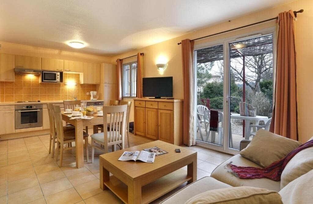 Картинка Residence Les Bastides de Fayence Vacanceole 3*