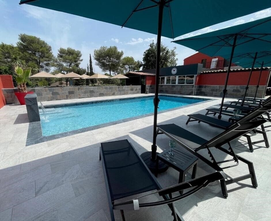 Фотографія Urban Style Cannes Mouans Sartoux 2*