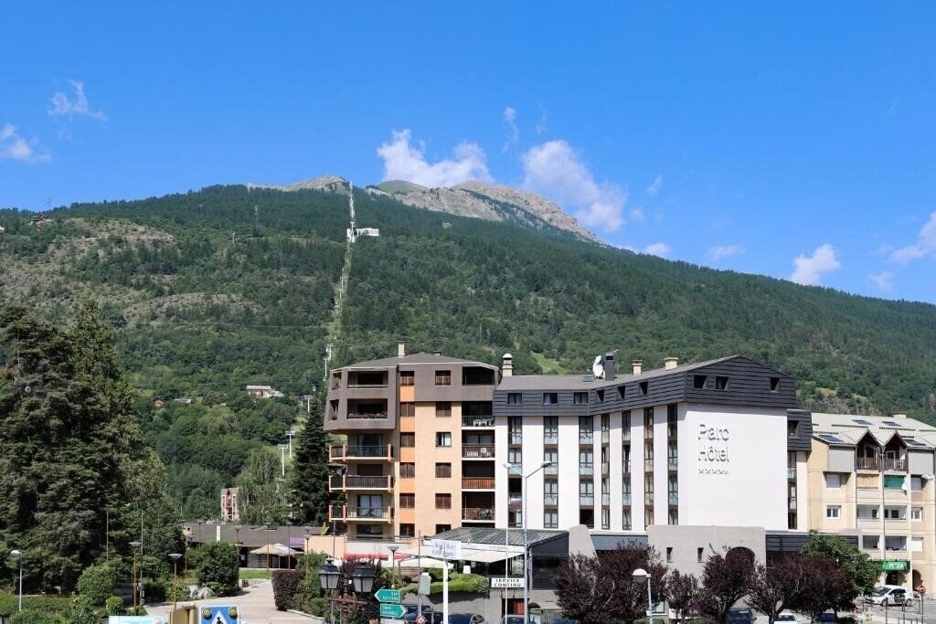 Отель Sowell Hotels Le Parc & SPA 4*