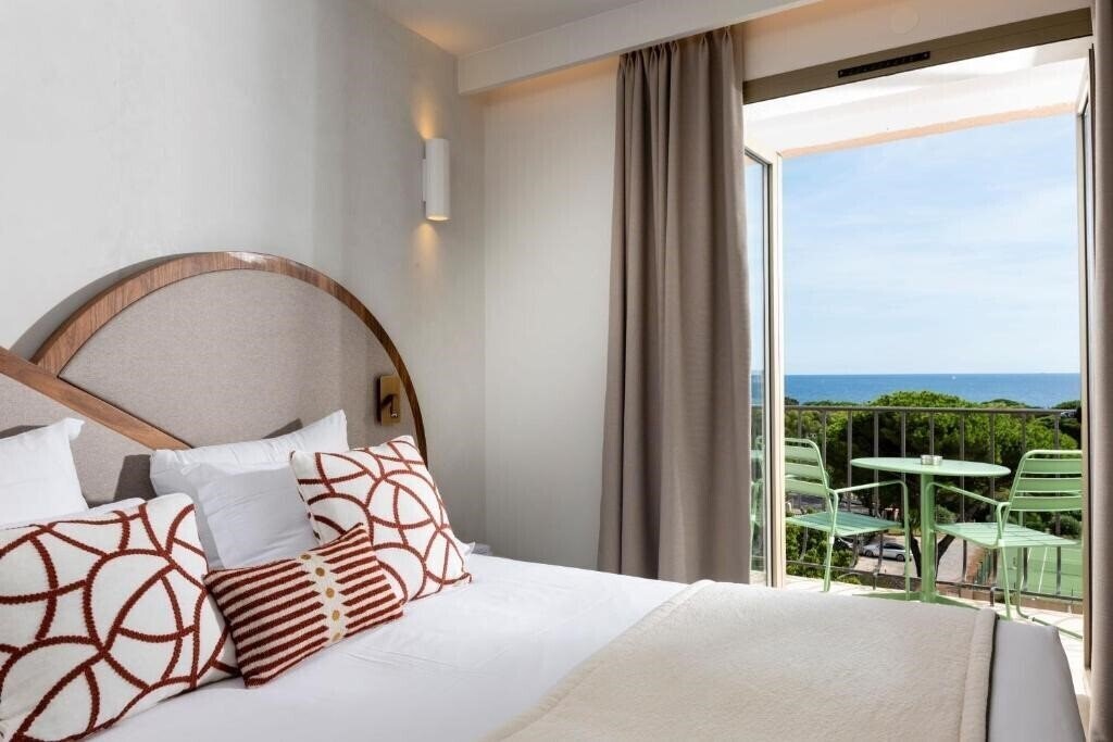 Картинка Hotel Du Parc Cavalaire Sur Mer 3*