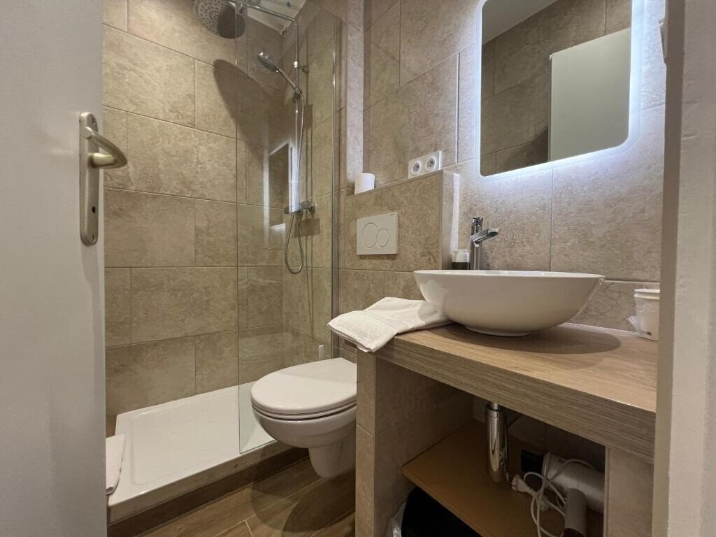 Зображення Adonis Sanary Hotel des Bains 3*