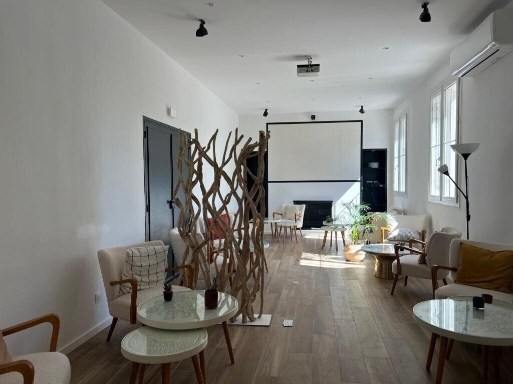 Фотографія Adonis Sanary Hotel des Bains 3*