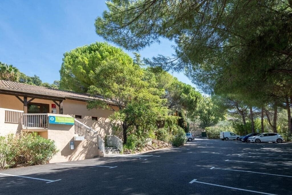 Картинка Sure Hotel by Best Western Mougins Belvedere 2*