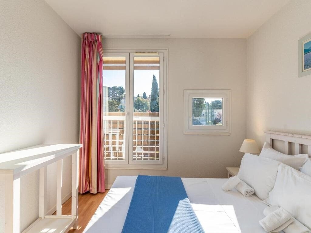 Картинка Vacanceole Residence l'Ile d'Or 2*