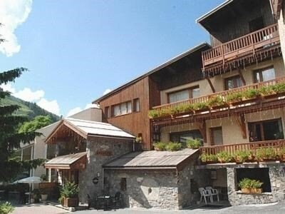 Отель Alpage & SPA Chalet Hotel 3*
