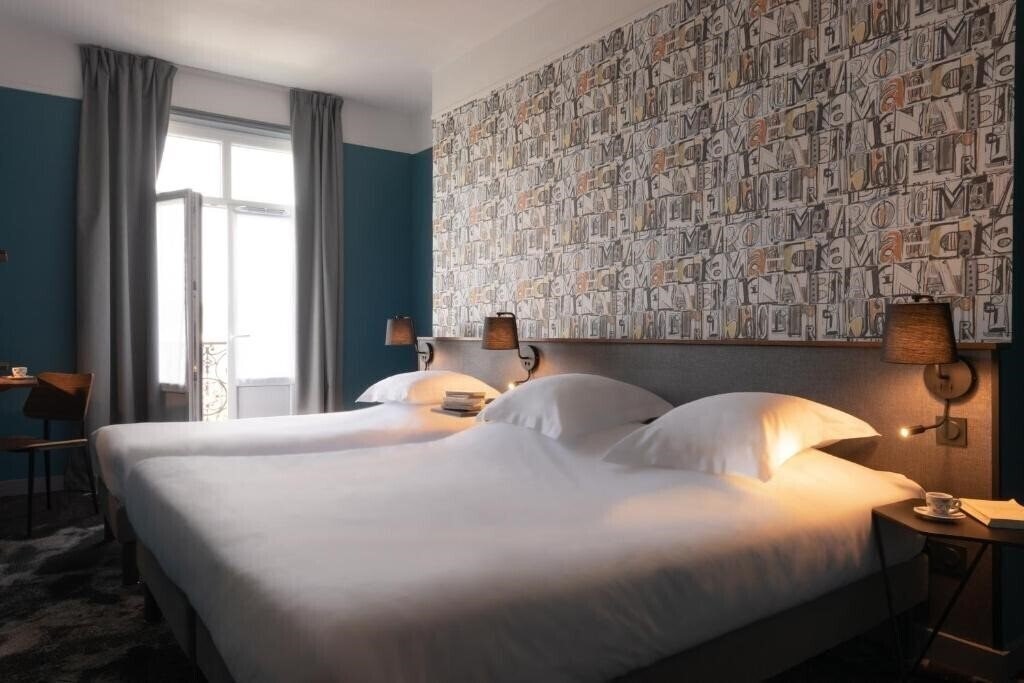 Отель Hotel Le Bristol Reims 3*