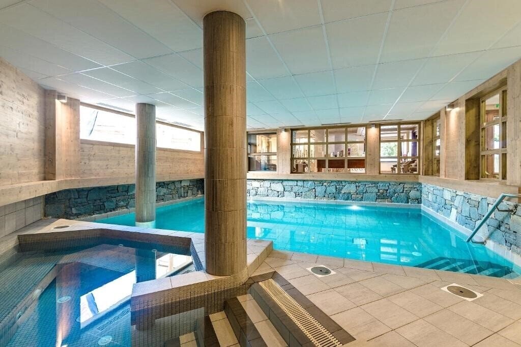 Фотографія Lagrange Vacances Les Fermes Emiguy 4*