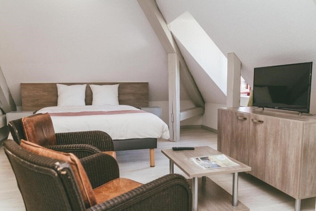 Изображение Terres de France Appart Hotel Le Splendid 3*