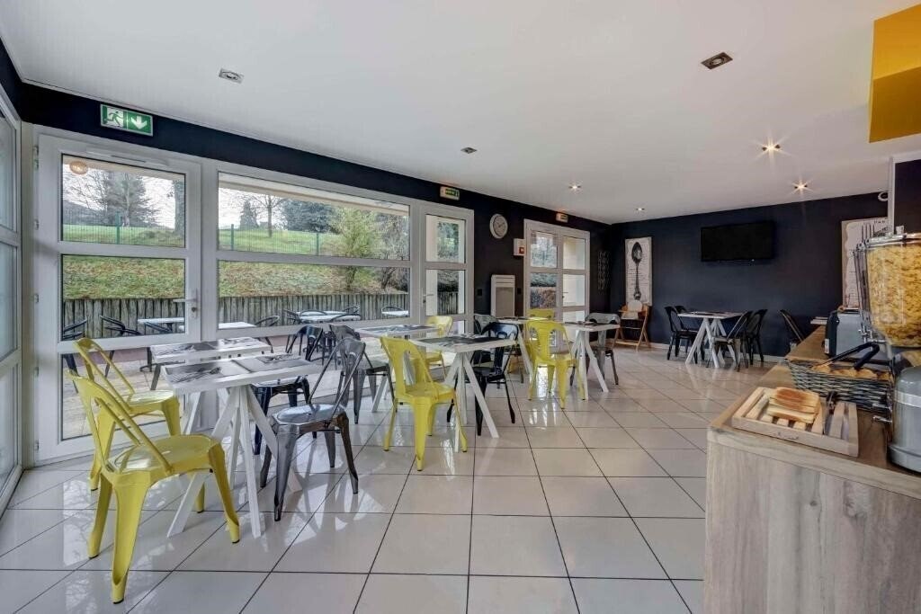 Изображение Comfort Aparthotel Divonne L'Oree du Parc 3*