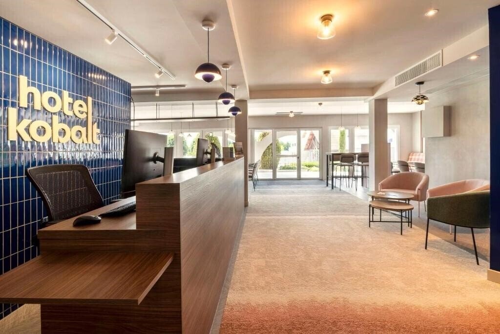 Отель Best Western Hotel Kobalt 3*