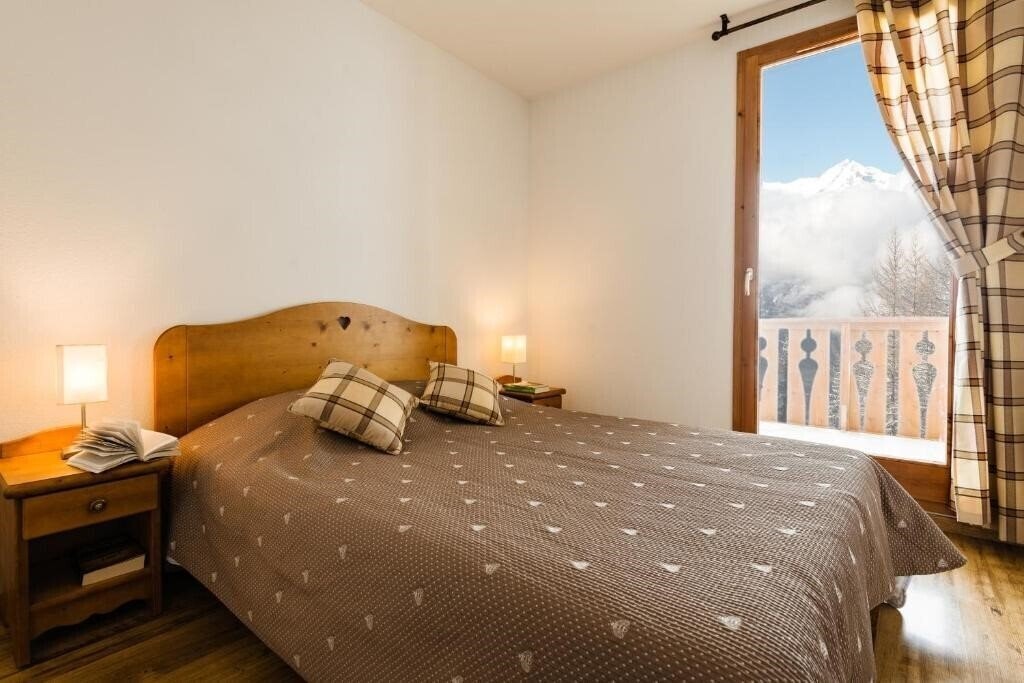 Фотографія Lagrange Vacances L'Arollaie 4*