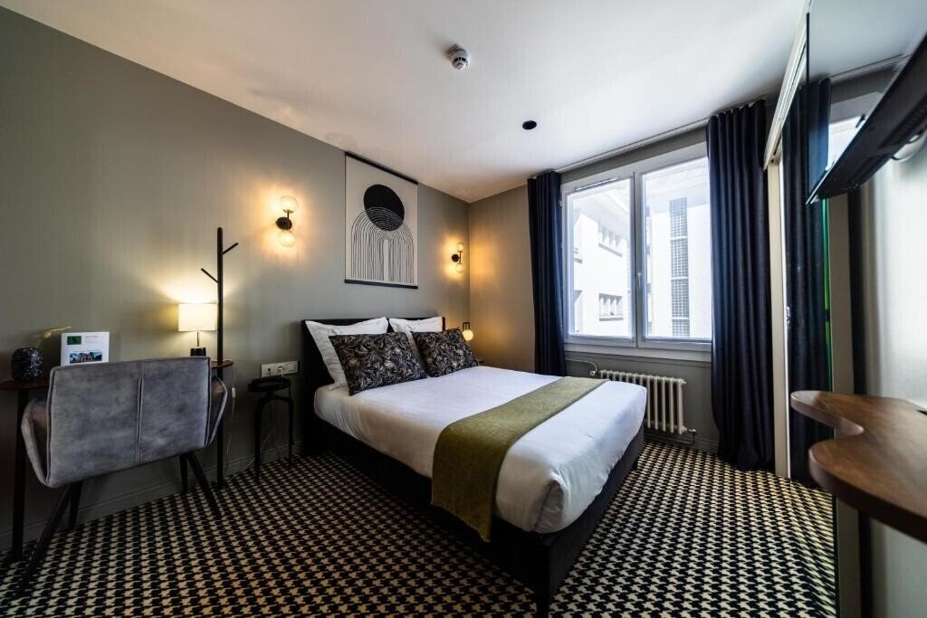 Изображение Hotel Paulette Rouen Centre Cathedrale 3*