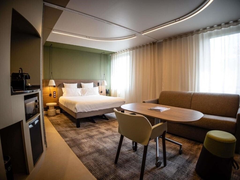 Фотографія Novotel Suites Rouen Normandie 4*