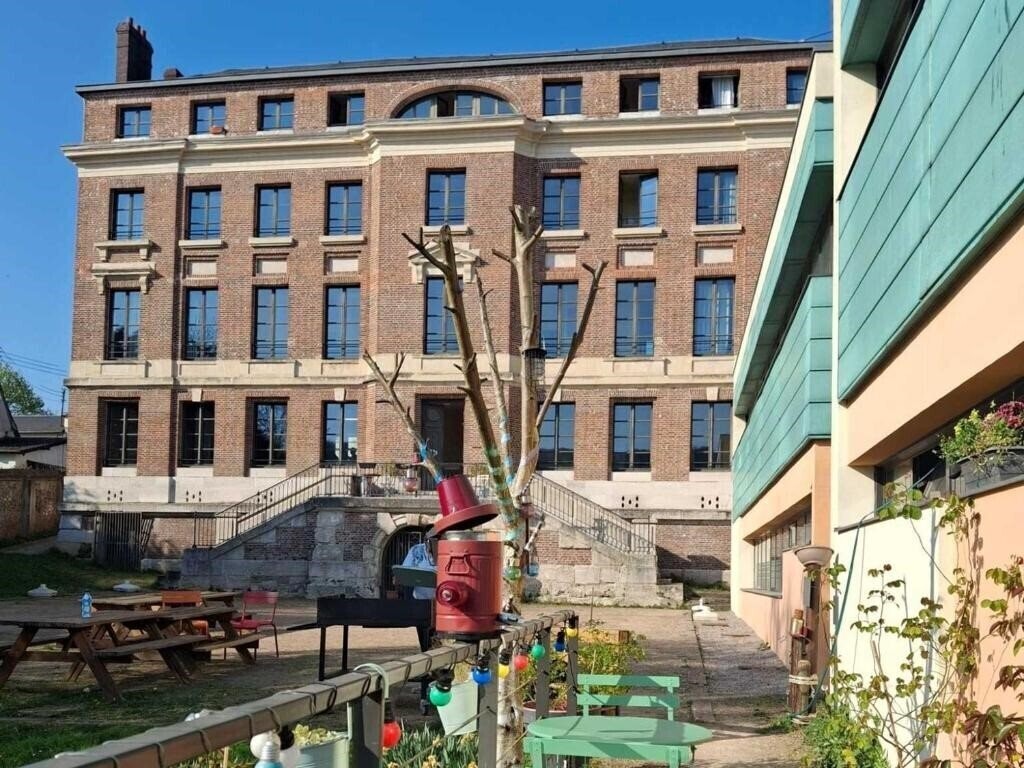Фотография Auberge De Jeunesse Rouen 4*