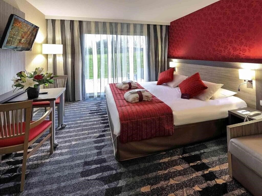 Фото Mercure Rouen Val-De-Reuil 4*