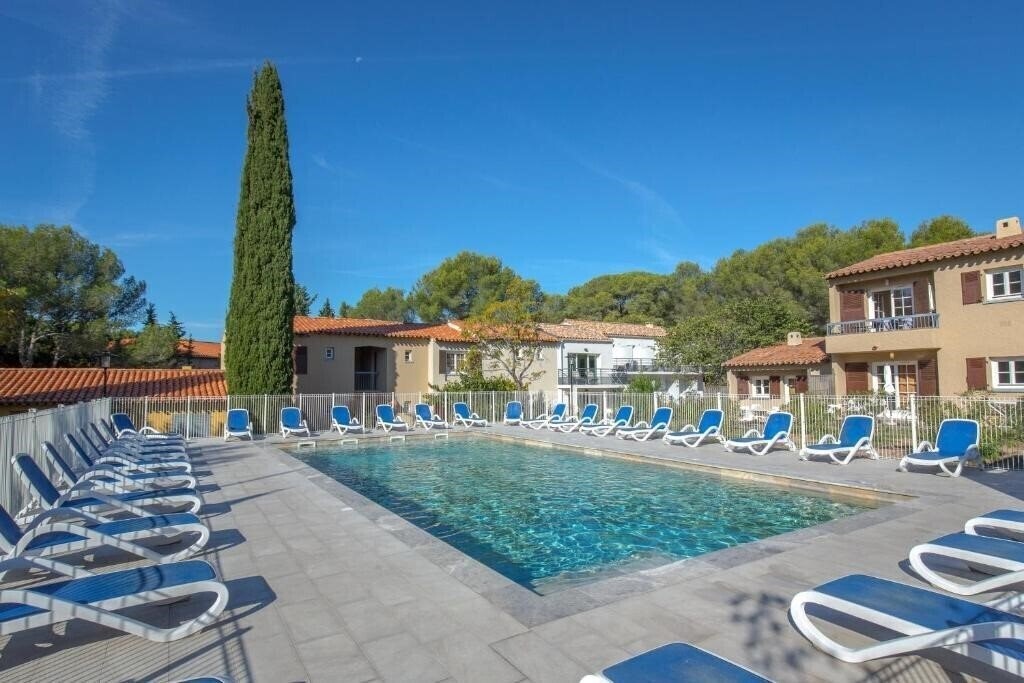 Готель Sowell Residence Les Chenes Verts 3*
