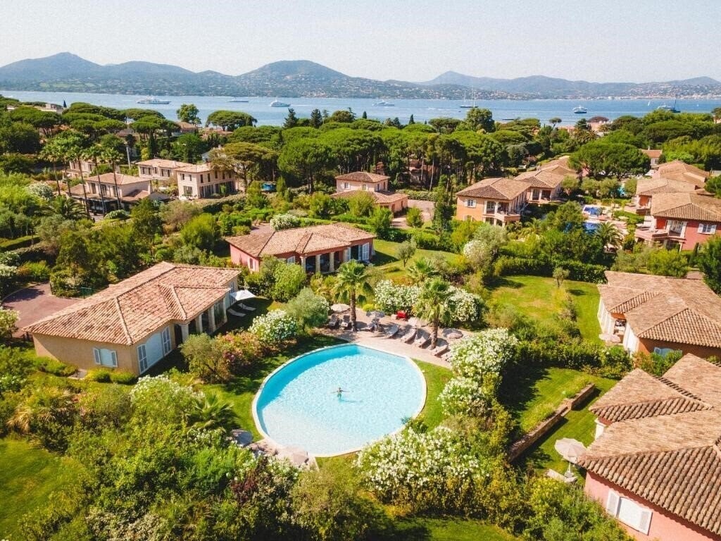 Готель Domaine de l'Astragale 5*