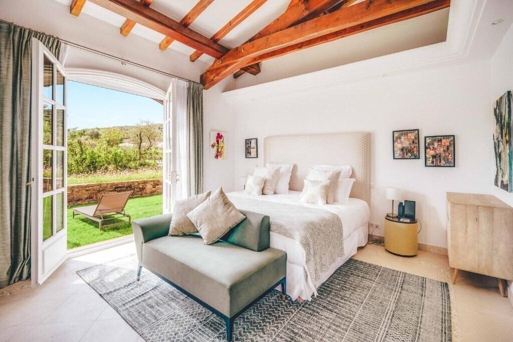 Фото Domaine de l'Astragale 5*