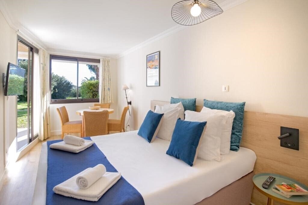 Фото Sowell Family Port Grimaud 4*