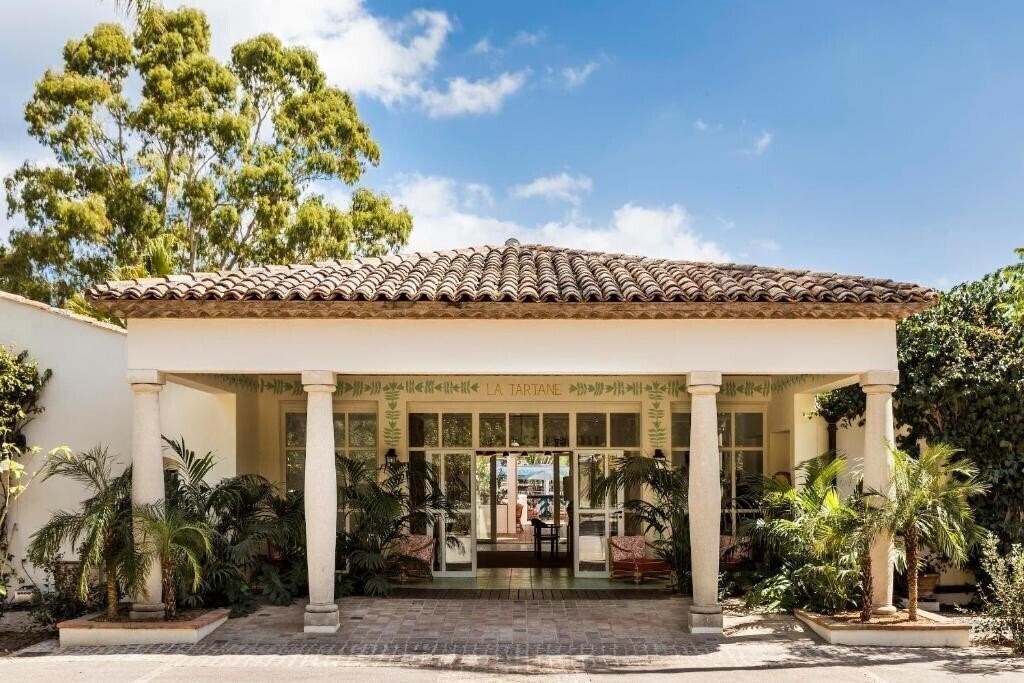 Фото Hotel La Tartane Saint Tropez 5*