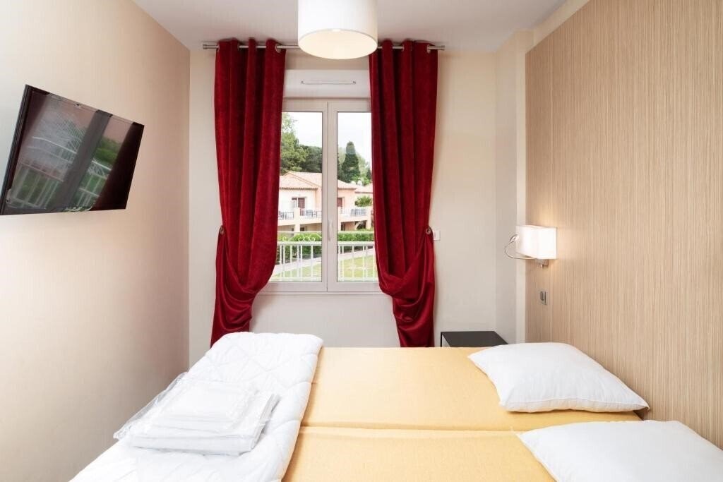 Фото Sowell Residences Les Perles du Golfe de Saint Tropez 4*