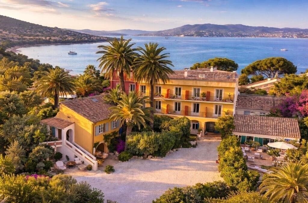 Готель La Bastide Du Port 4*
