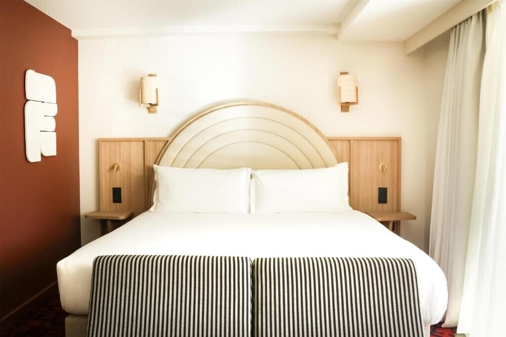 Фото Hotel Ventura Saint-Tropez, Tapestry Collection by Hilton 4*
