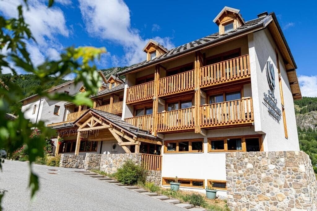 Фото Le Grand Aigle Hotel & SPA 4*