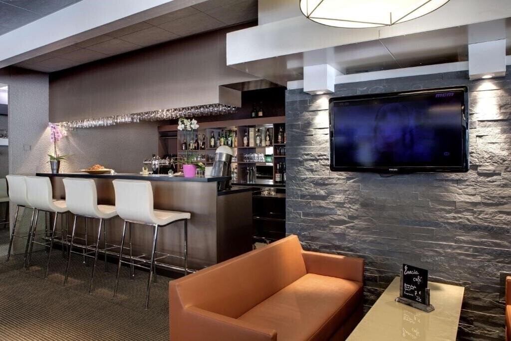 Фото Hotel Alexander Park Chambery 4*